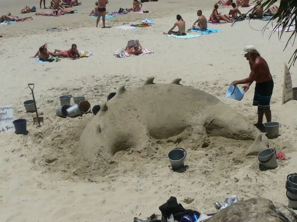 Virtual Tour, Beach Art at Byron Bay