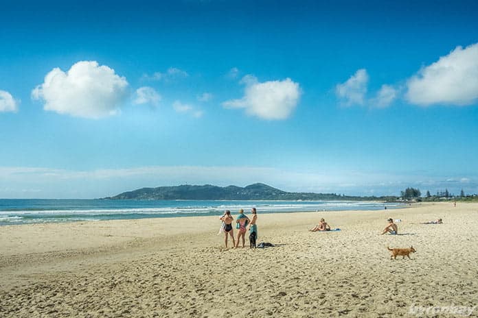 FAQ Belongil beach 300m from Jims beach houses